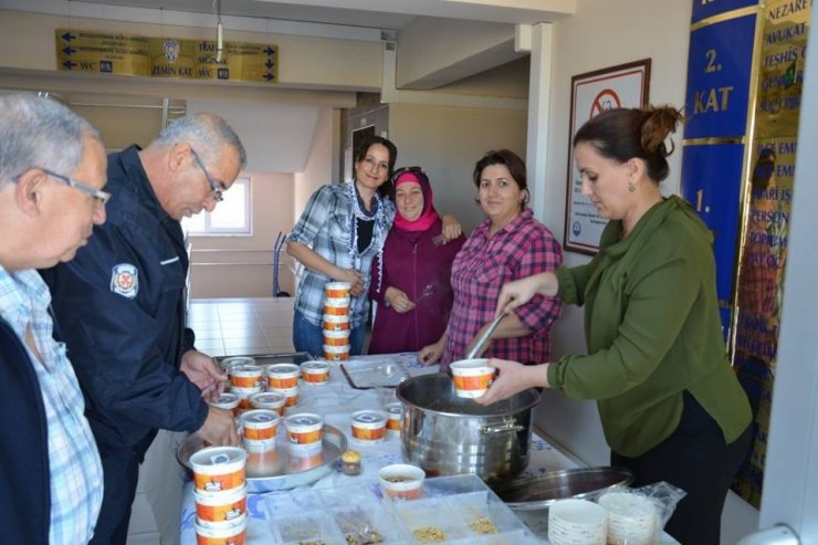 Burhaniye’de Şehitlerimiz Aşure Hayırı İle Anıldı