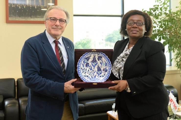 Tanzanya’dan Bursalı Tekstilcilere Davet