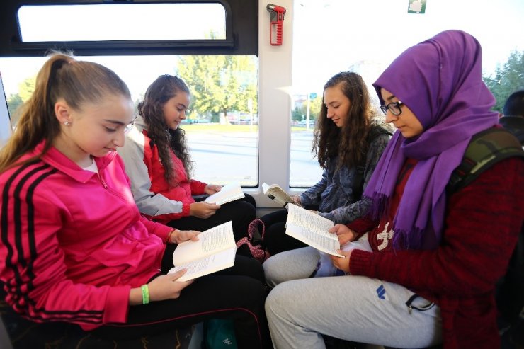 Başkan Çelik’ten Kitap Fuarına Özel Davet