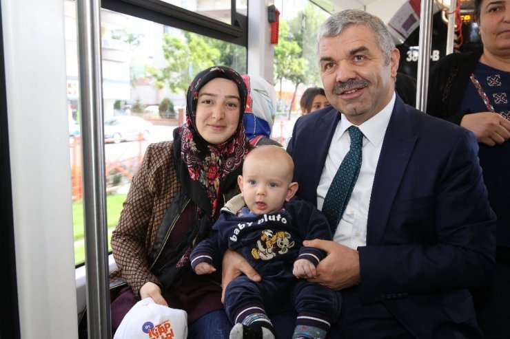 Başkan Çelik’ten Kitap Fuarına Özel Davet