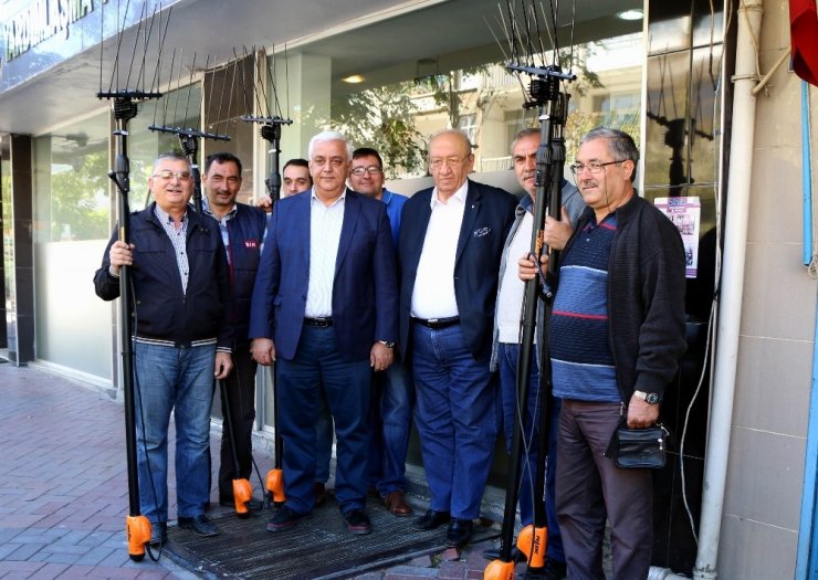 Ezo’dan Zeytin Üreticisine Destek