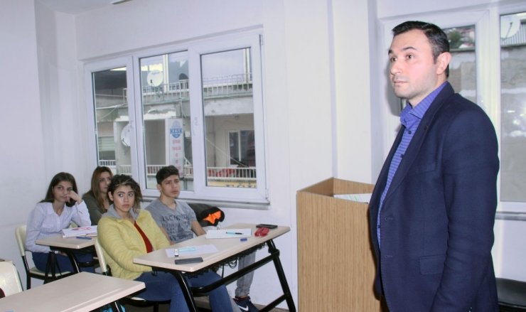 Yeni Sınav Sisteminin Olumlu Ve Olumsuz Yönlerini Anlattı