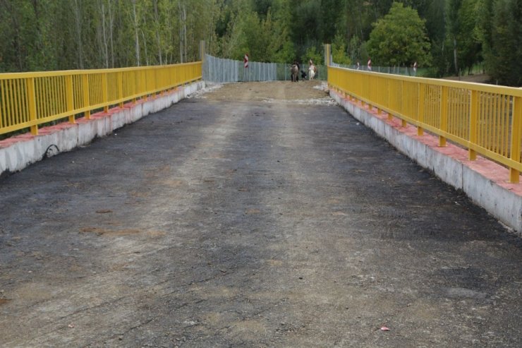 50 Metre Uzunluğundaki Köprü, Ulaşımı 7,5 Kilometre Kısalttı