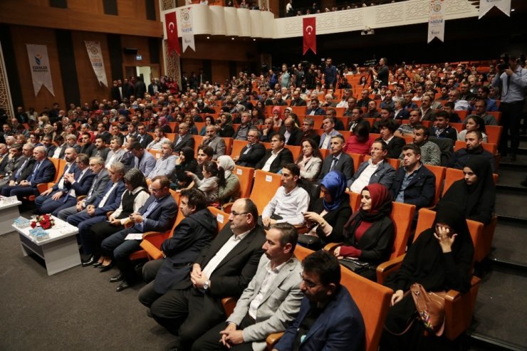 Bakan Kurtulmuş: “Yeni Şehirlerde Abur Cubur Gökdelen Mimarisi Oluşuyor”