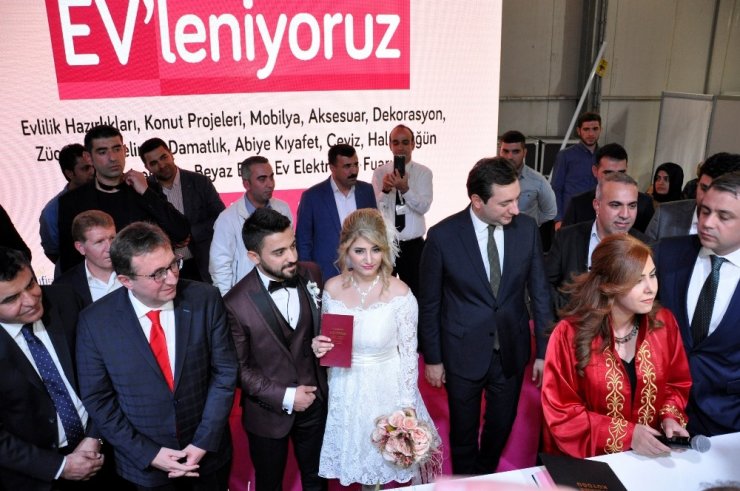 Diyarbakır’da ‘Ev’leniyoruz Fuarı’ Açıldı