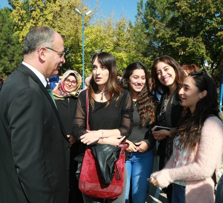 Gazi Üniversitesinde Aşure İkramı