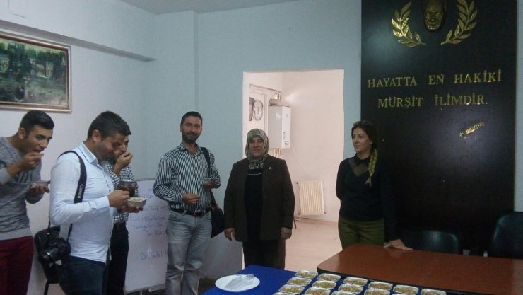 Mhp’li Kadınlardan Aşure İkramı