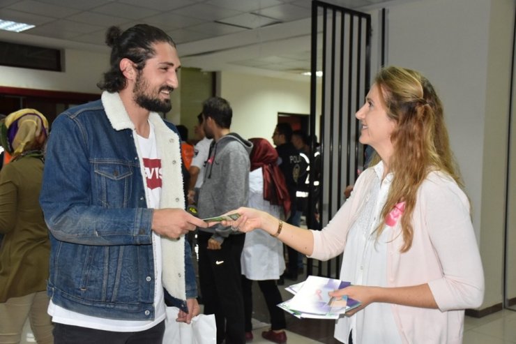 Gaziantep’te 5 Bin Kişi Meme Kanseri Hakkında Bilinçlendirildi