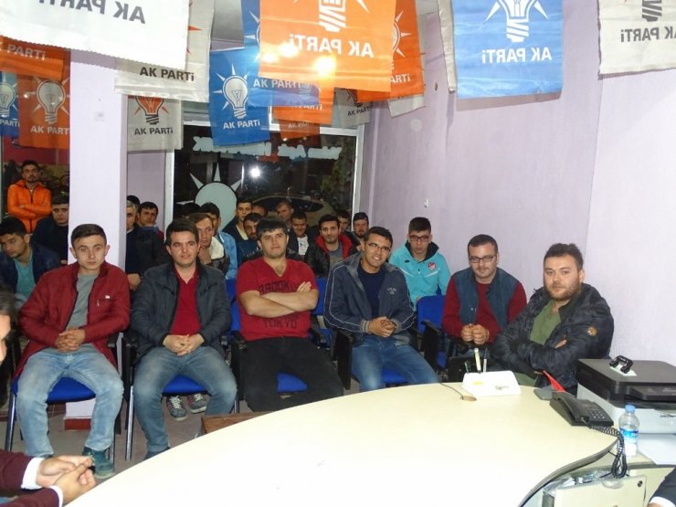 Hisarcık Ak Parti Gençlik Kollarında Emre Sarıkaş Güven Tazeledi