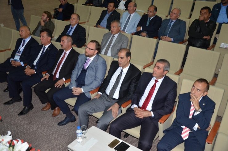 Niğde’de ‘Elma Çalıştayı’ Düzenlendi