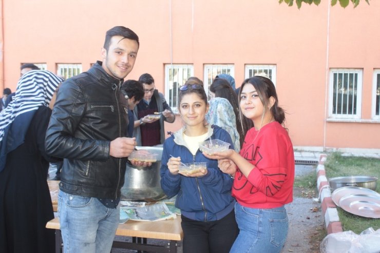 Tavşanlı’daki Okullarda Aşure Etkinliği