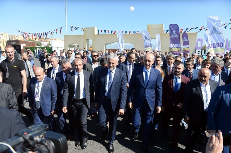 Bakan Numan Kurtulmuş Batı Özentiliğini Eleştirdi