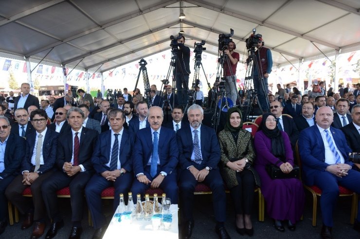 Bakan Numan Kurtulmuş Batı Özentiliğini Eleştirdi
