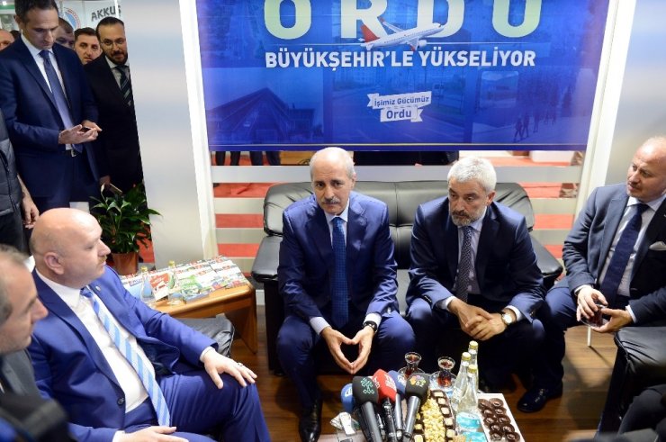 Bakan Numan Kurtulmuş Batı Özentiliğini Eleştirdi