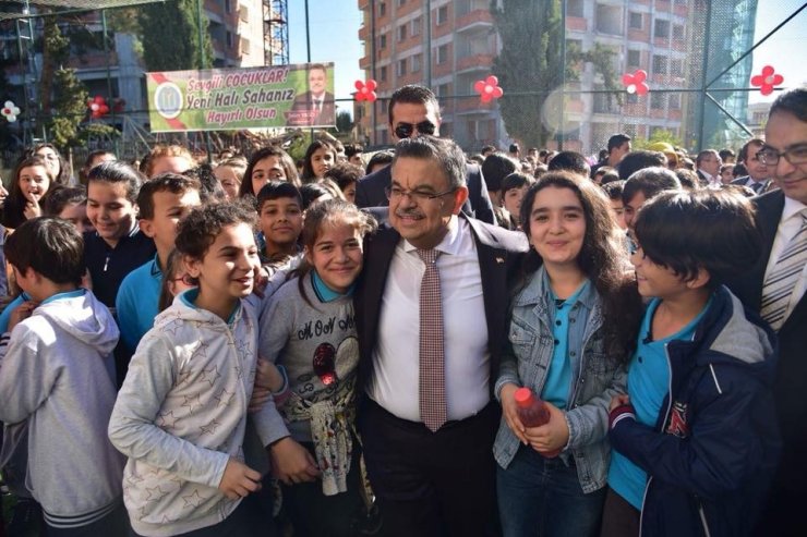 Osmangazi Ortaokulu Sentetik Saha Öğrencilerin Hizmetine Açıldı