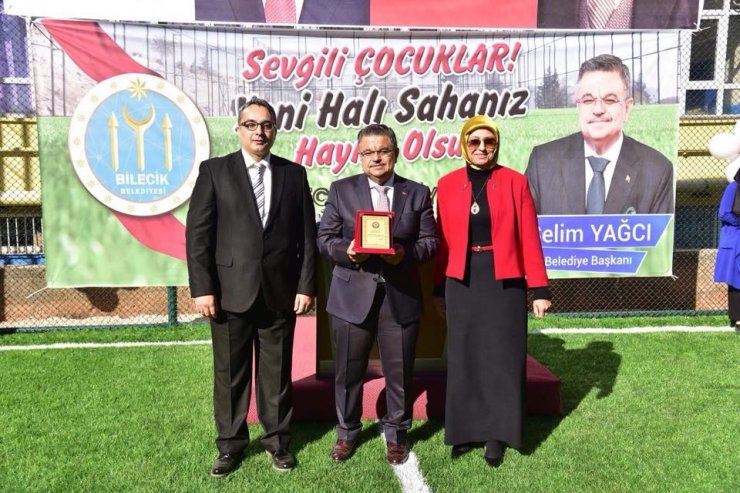 Osmangazi Ortaokulu Sentetik Saha Öğrencilerin Hizmetine Açıldı