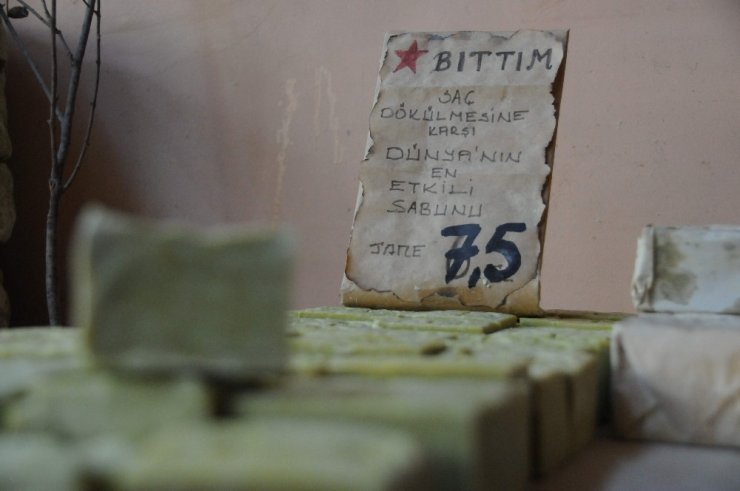 Bu Sabun Saç Dökülmesini Ortadan Kaldırıyor