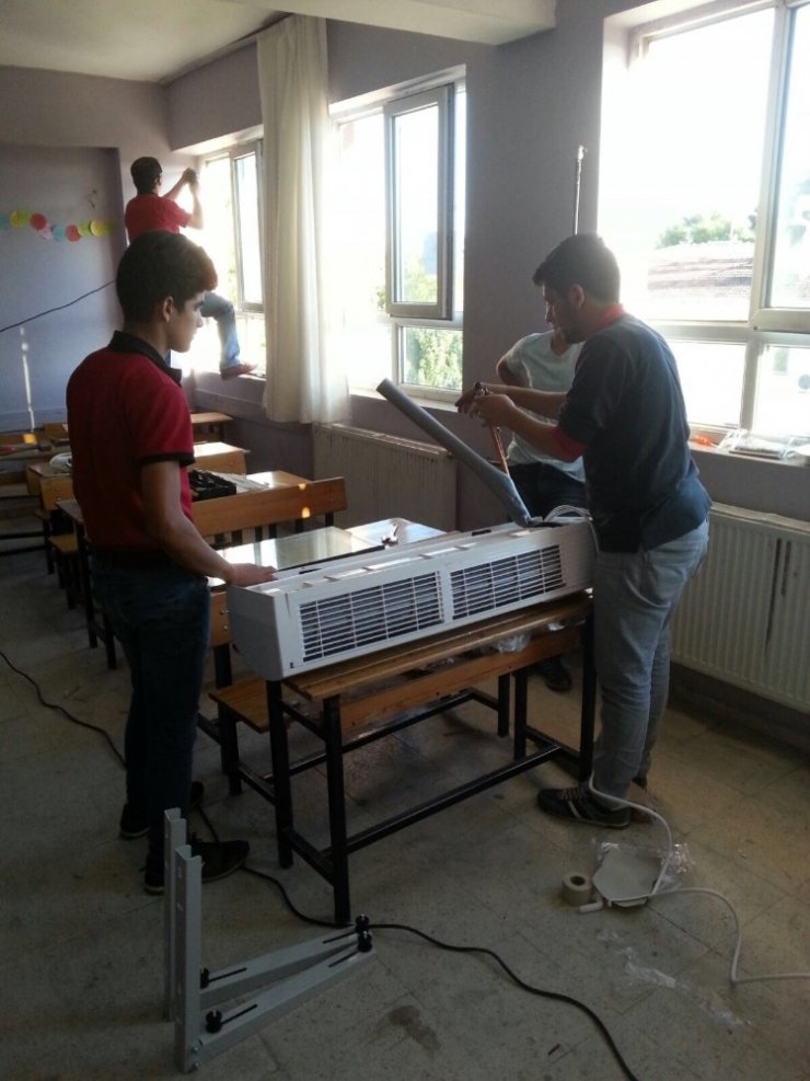 Siverek’te Okullar Arası Anlamlı Yardımlaşma