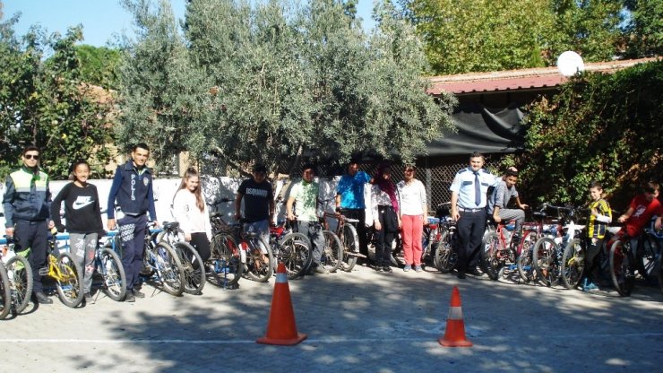 Sarıgöl Emniyetinden Öğrenciler İçin Örnek Çalışma