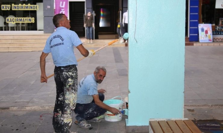 Siirt’te Park Ve Bahçelerden Bakım Ve Onarım Çalışmaları