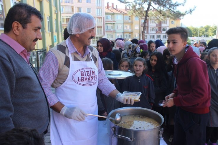 Tavşanlı’daki Okullarda Aşure Etkinliği