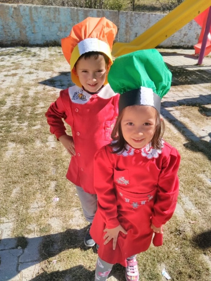 Minik Aşçıların Aşure Denemesi