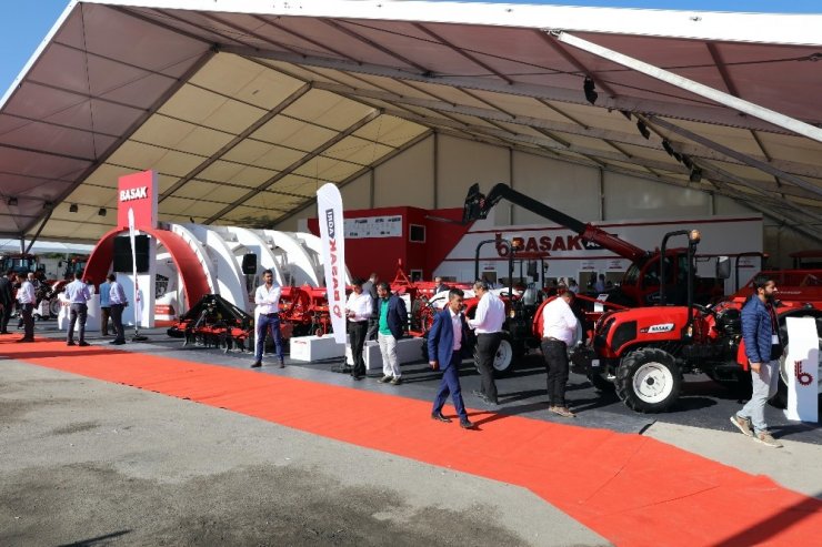 Bursa Tarım Fuarına Başak Traktör Ve Başak Agri Damga Vurdu