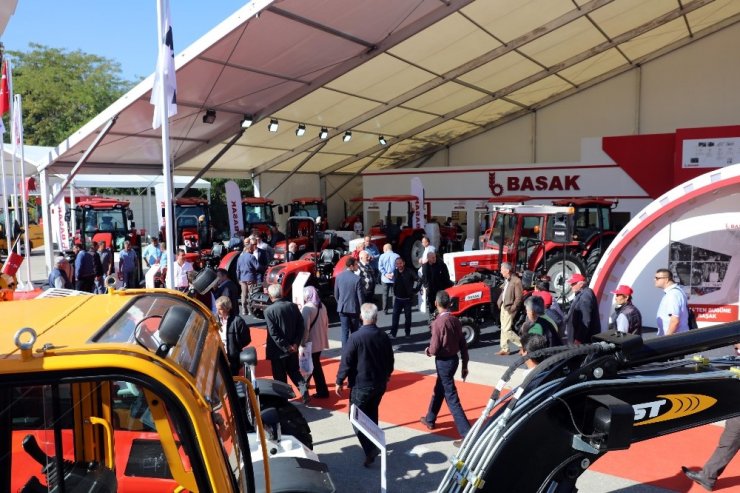 Bursa Tarım Fuarına Başak Traktör Ve Başak Agri Damga Vurdu