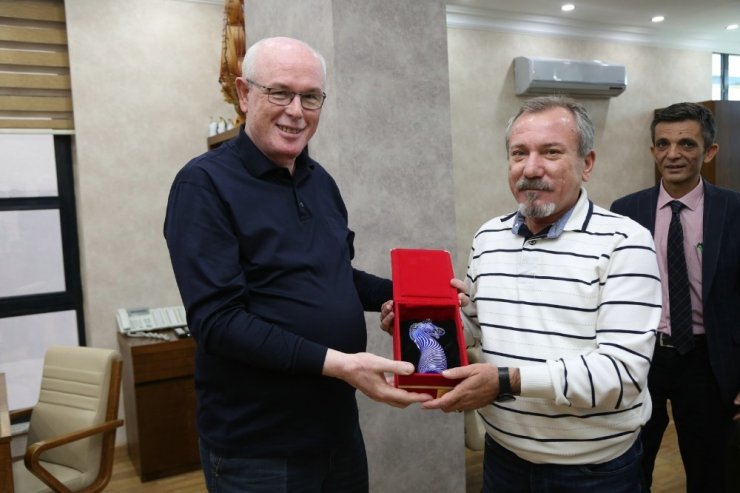 Başkan Kurt Kütüphanecilerle Buluştu