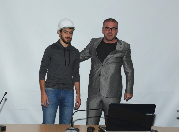 Bayburt Üniversitesi Baret Giydirme Merasimi Düzenlendi