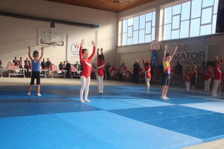 Bilecik’te Amatör Spor Haftası Kutlama Yürüyüşü Düzenlendi