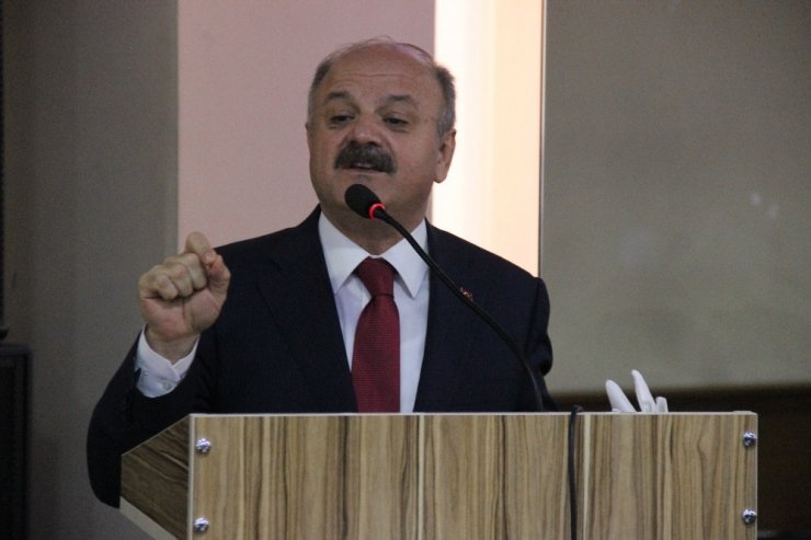 Vali Çakacak Iğdırlı Öğrencilerle Yemekte Buluştu