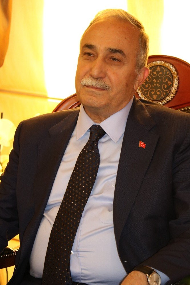 Bakan Fakıbaba: "Et Fiyatlarında Üreticiyi De Tüketiciyi De Mutlu Edeceğiz"