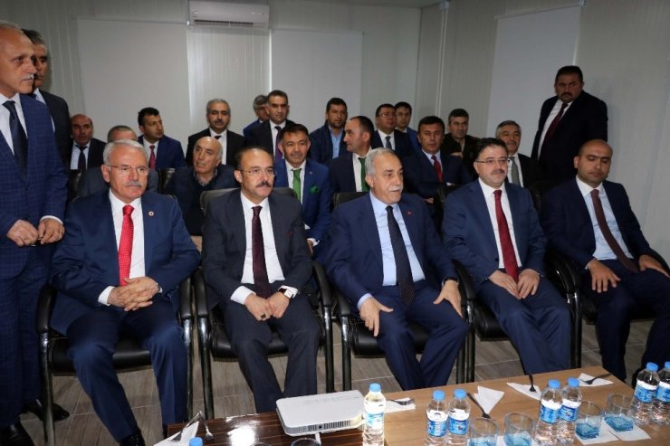 Bakan Fakıbaba: "Zengin Toprakların Zengin Çocukları Olacağız"