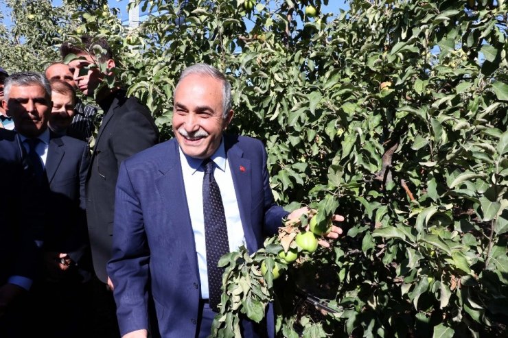 Bakan Fakıbaba: "Zengin Toprakların Zengin Çocukları Olacağız"