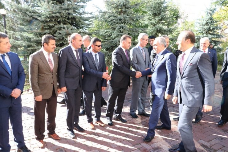 Bakan Fakıbaba: "Et Fiyatlarında Üreticiyi De Tüketiciyi De Mutlu Edeceğiz"