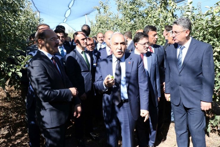 Bakan Fakıbaba: "Zengin Toprakların Zengin Çocukları Olacağız"