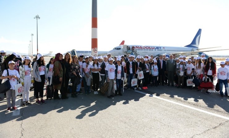 “Biz Anadoluyuz Projesi” Kapsamında Öğrenciler Bursa’ya Uğurlandı