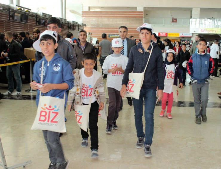 180 Öğrenci ’Biz Anadoluyuz Projesi’ İle İlk Kez Uçağı Bindi