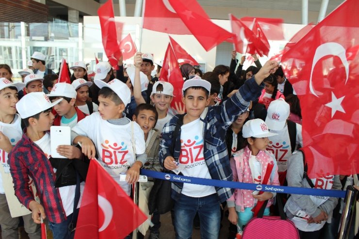 180 Öğrenci ’Biz Anadoluyuz Projesi’ İle İlk Kez Uçağı Bindi