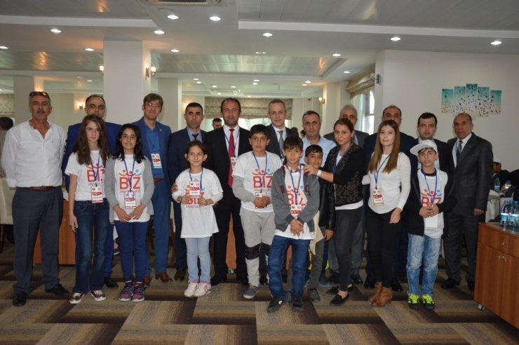 Elazığlı Öğrenciler Manisa’da