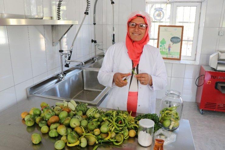 Kadın Çiftçiler Kaçem İle Ekonomilerine Katkı Sağlayacak