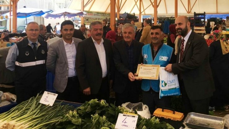 İzmit’te Örnek Pazarcılar Ödüllendiriliyor