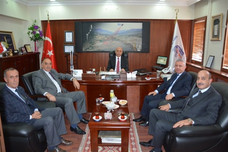 Koop-iş Genel Başkanı Van Tapu Ve Kadastro 15. Bölge Müdürünü Ziyaret Etti