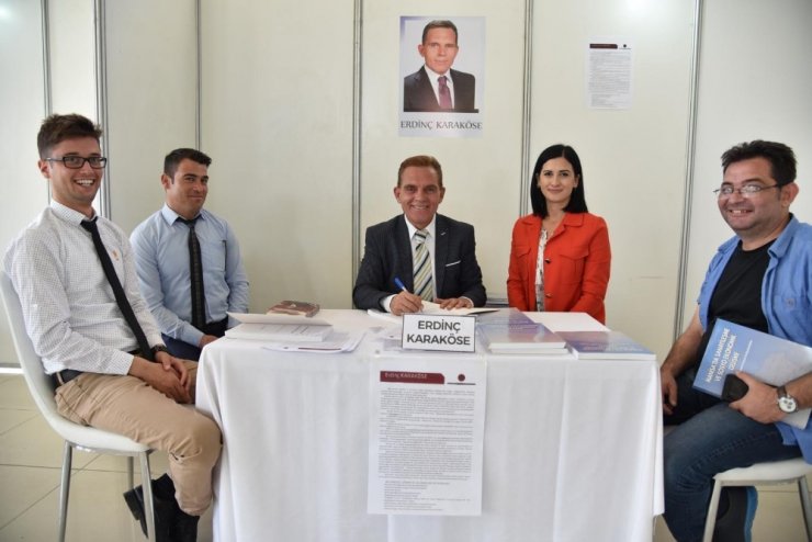 Manisa İçin Kaynak Kitap Yazdı