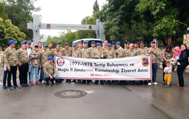 19 Yıl Sonra Tekrar İçtimaya Çıktılar