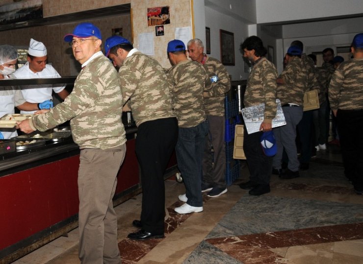 19 Yıl Sonra Tekrar İçtimaya Çıktılar