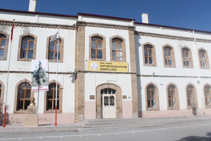 Niğdeli Şehidin Simi Okula Verildi
