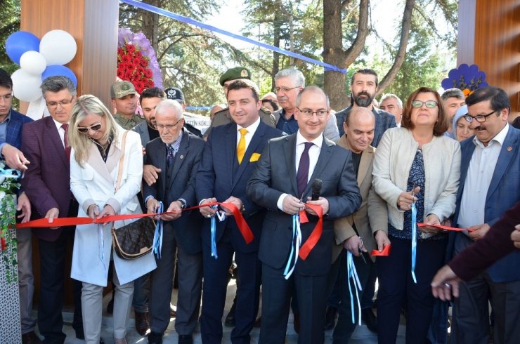 Cemalettin Köklü Parkı Düzenlenen Törenle Hizmete Açıldı
