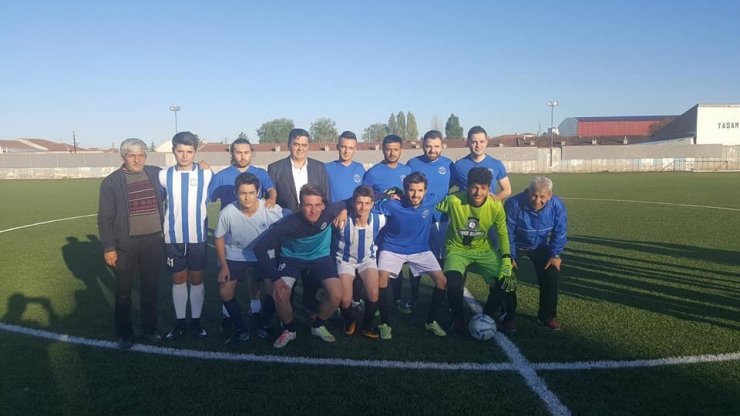 Pazaryerispor Ve Kamu Görevlileri Arasında Dostluk Maçı Oynandı
